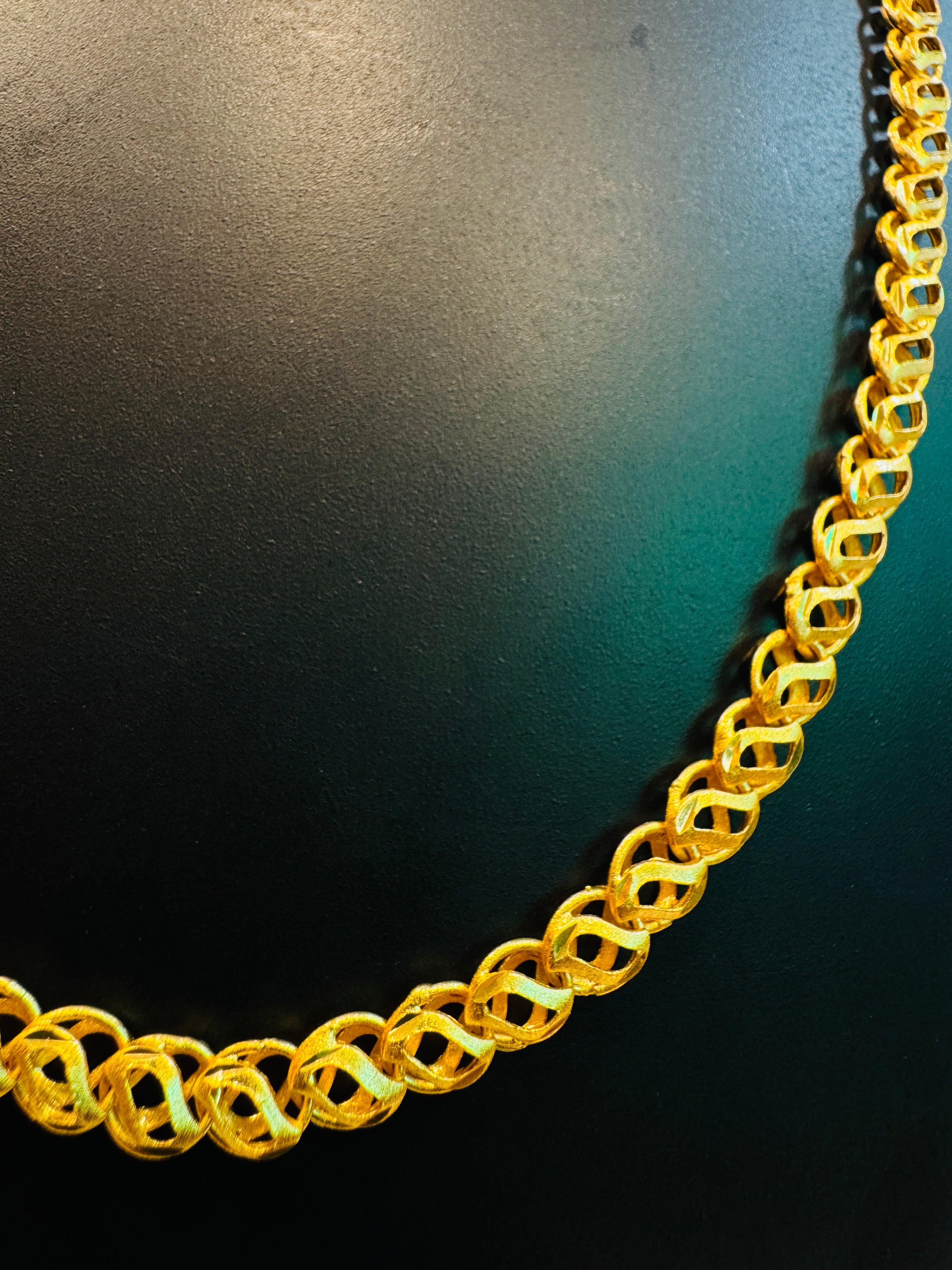 Alunara Premium Gold Plated Matte Chain