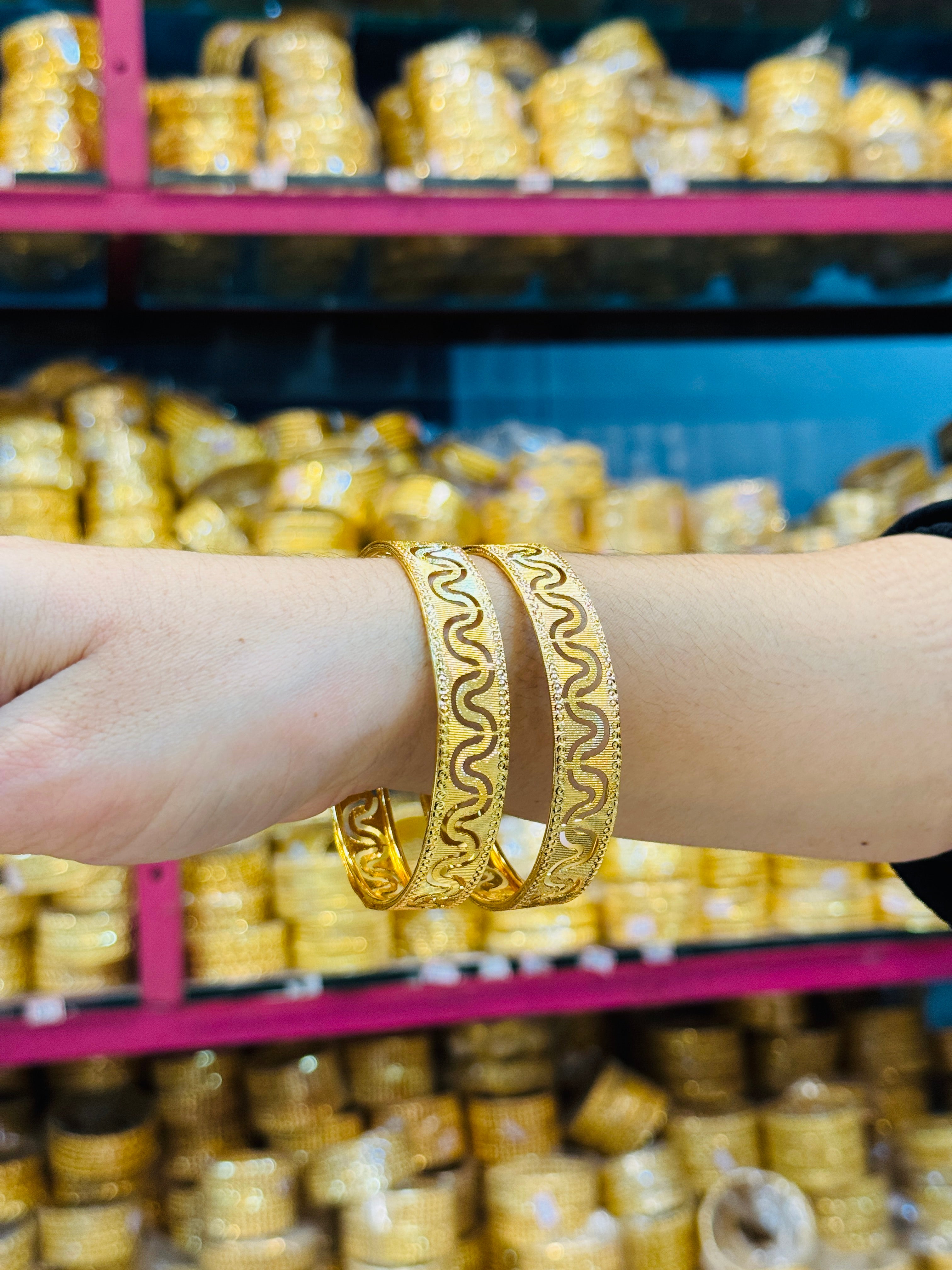 Caelira Premium Gold Plated Bangle