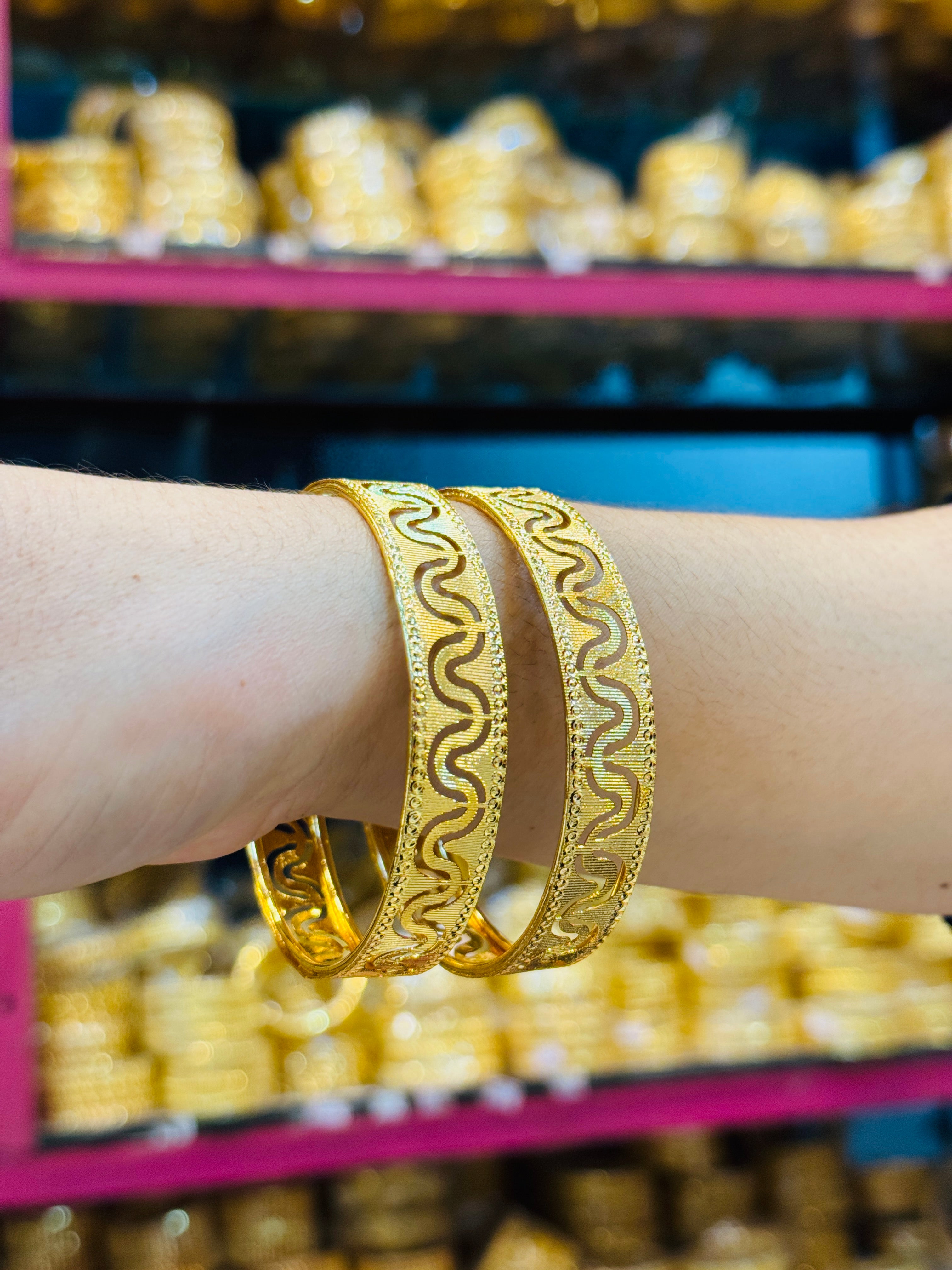 Caelira Premium Gold Plated Bangle